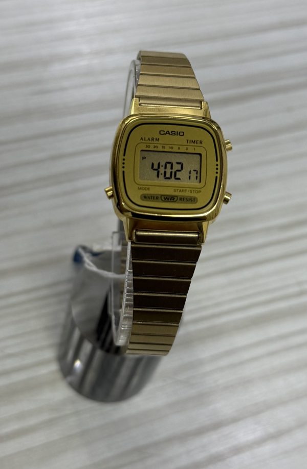 Casio LA670WGA-9DF